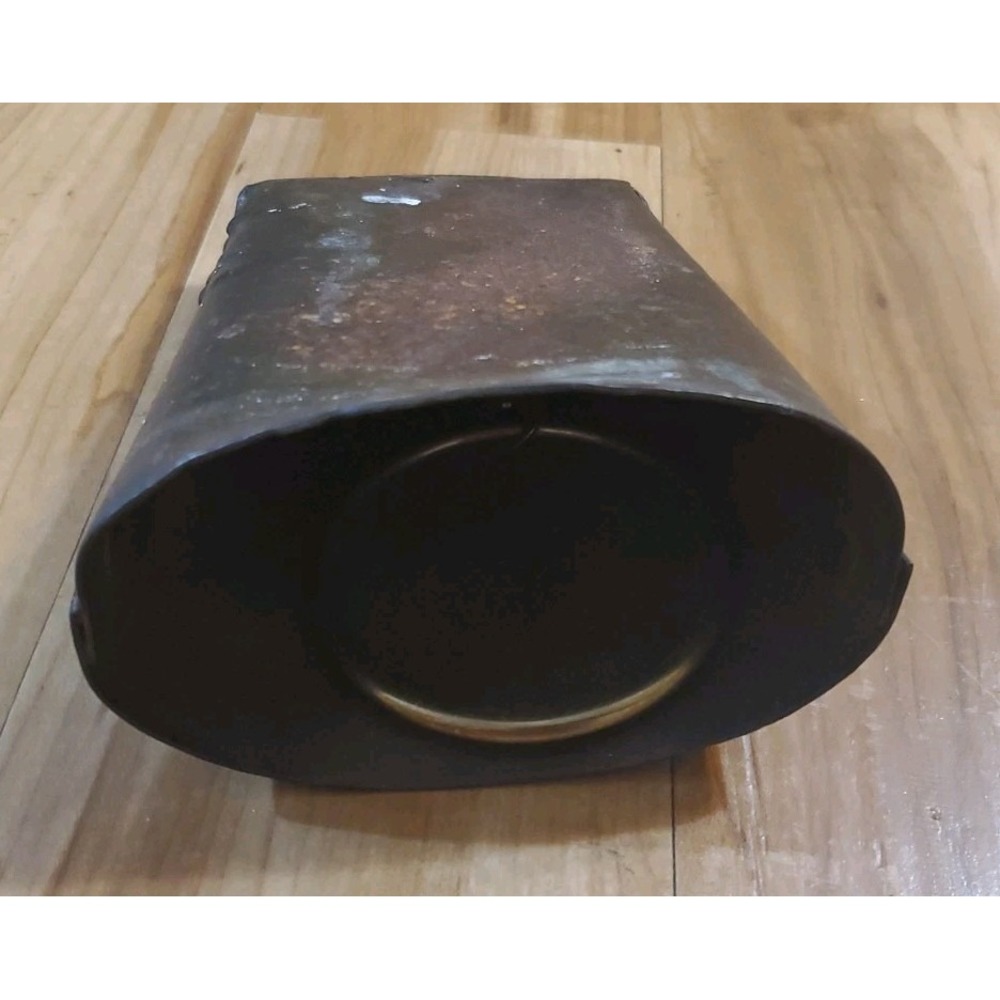 Antique Primitive‎ Riveted Metal Cow Bell Rustic Farmhouse - Picture 9 of 9